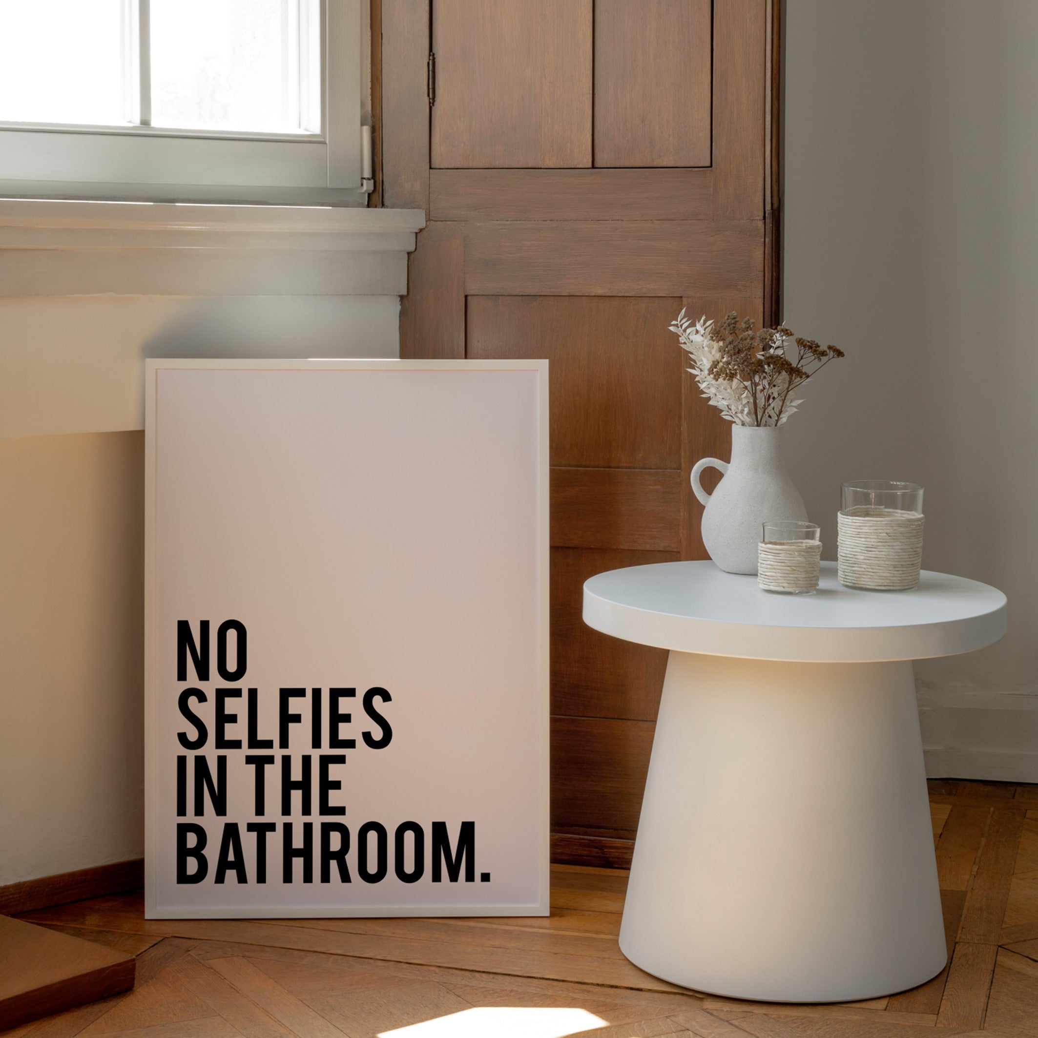 no selfies poster