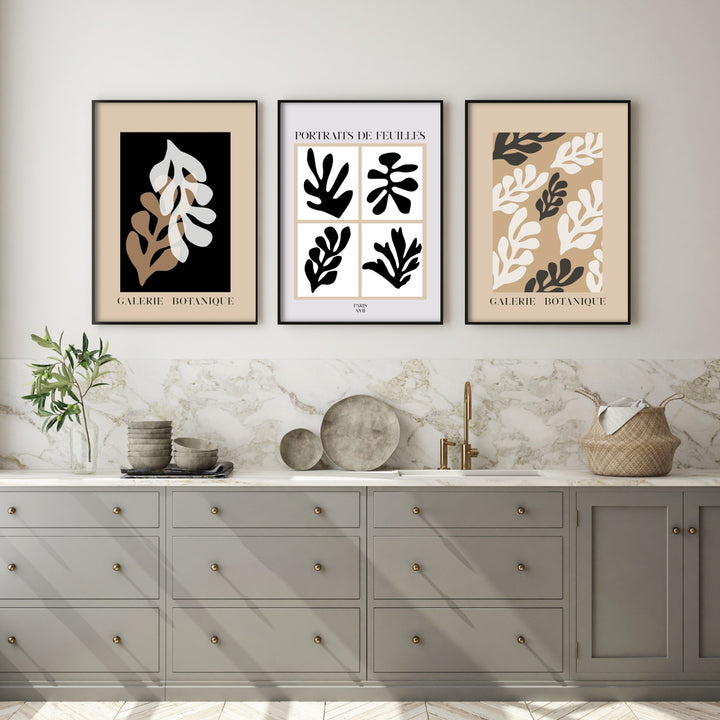 Portraits de fuille poster in kitchen space with galerie botanique prints